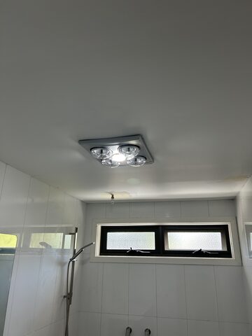 Bathroom heat lamp and exhaust installed in Mitcham